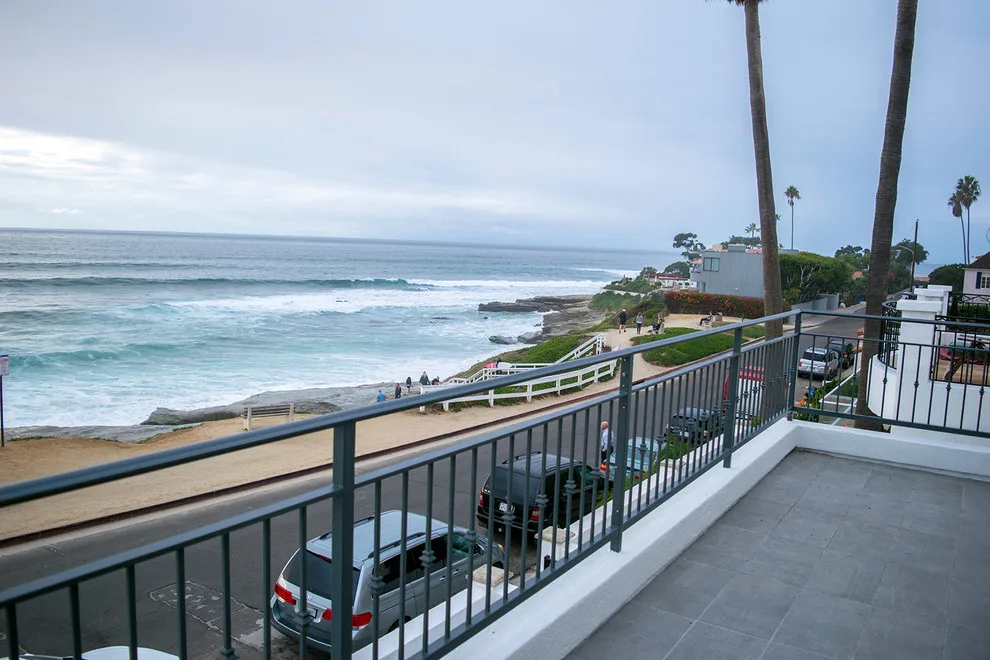 Windansea Beach La Jolla Renovation by Chaun Miller Design & Construction - Photo 13