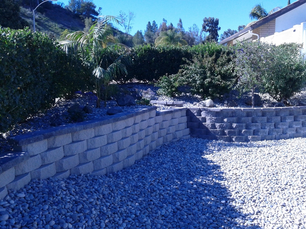 Planter walls by GALA Services Inc - Photo 2