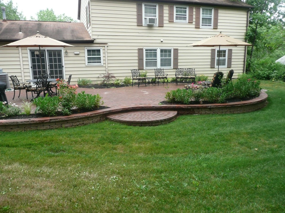 Landscaping by Garcia Patios And Landscaping, Inc. - Photo 4