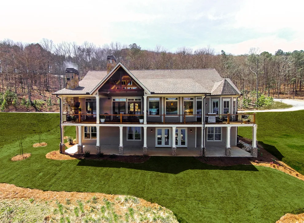Lakefront Residence - Design and Construction by Level Team Contracting - Photo 2