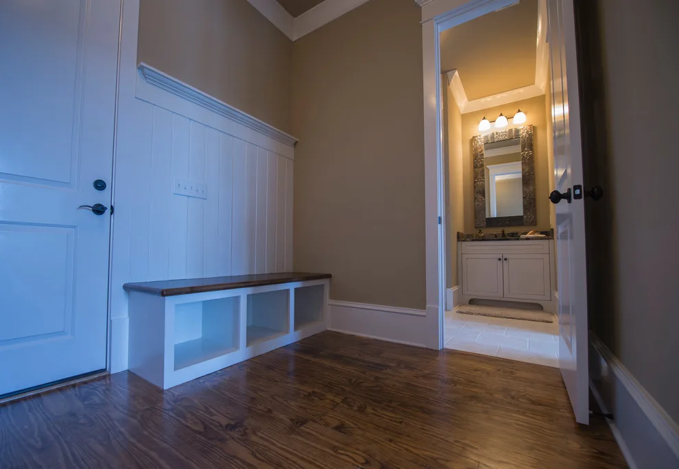 Lakefront Residence - Design and Construction by Level Team Contracting - Photo 4
