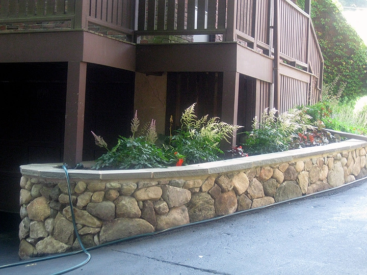 Garden City Landscape - Photo 6