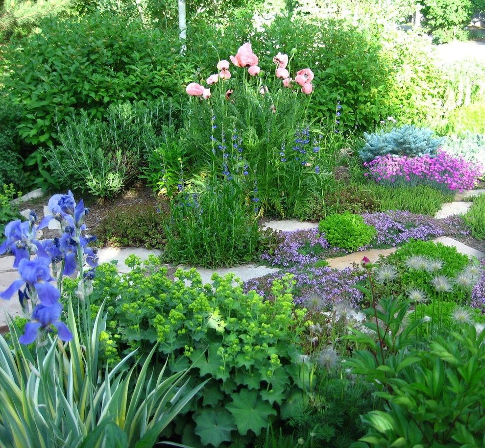 Avon Residence by Garden Creations, Inc. - Photo 2