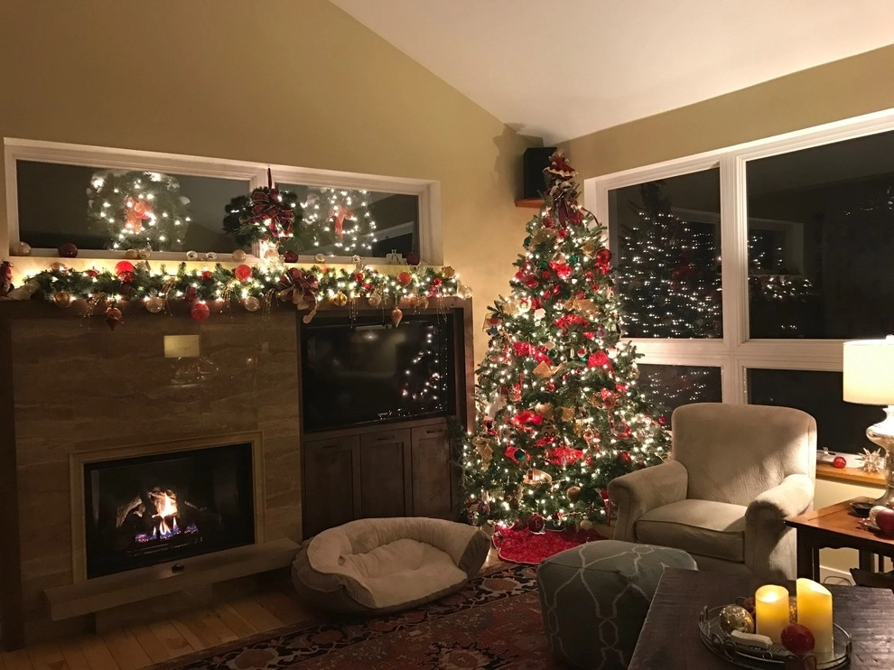 Christmas Decor by Garden Creations, Inc. - Photo 5