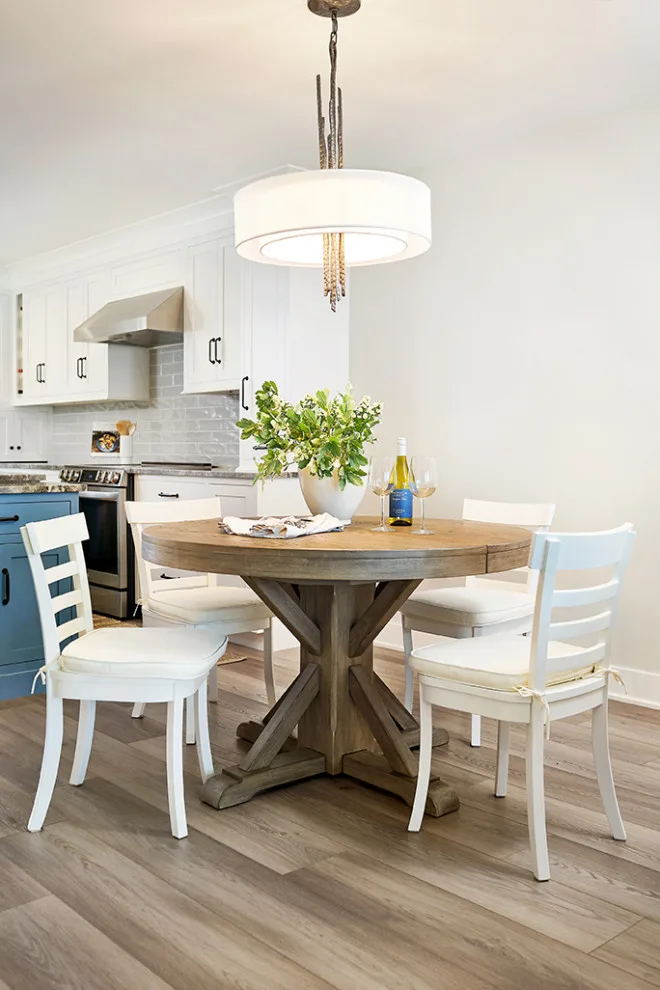 Lake Michigan Apartment Revamp by Blok Builders, Inc. - Photo 12