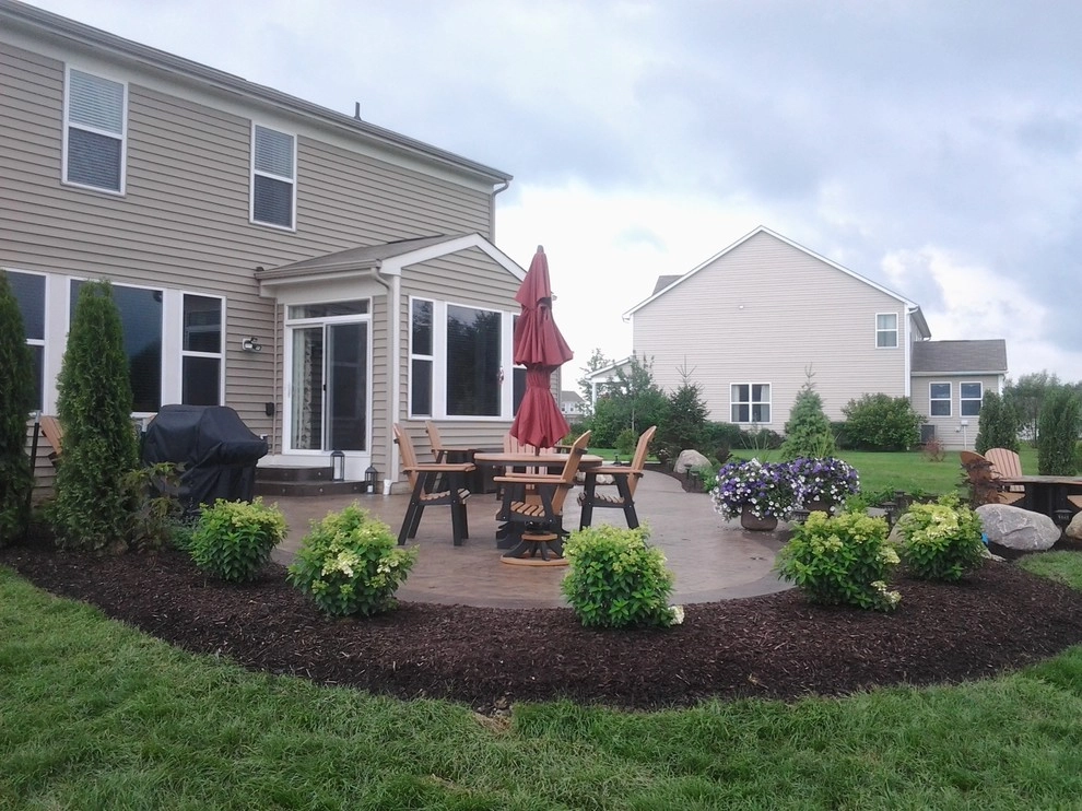 Lewis' Lush Landscape by Garden Of Eden Landscaping Services - Photo 18