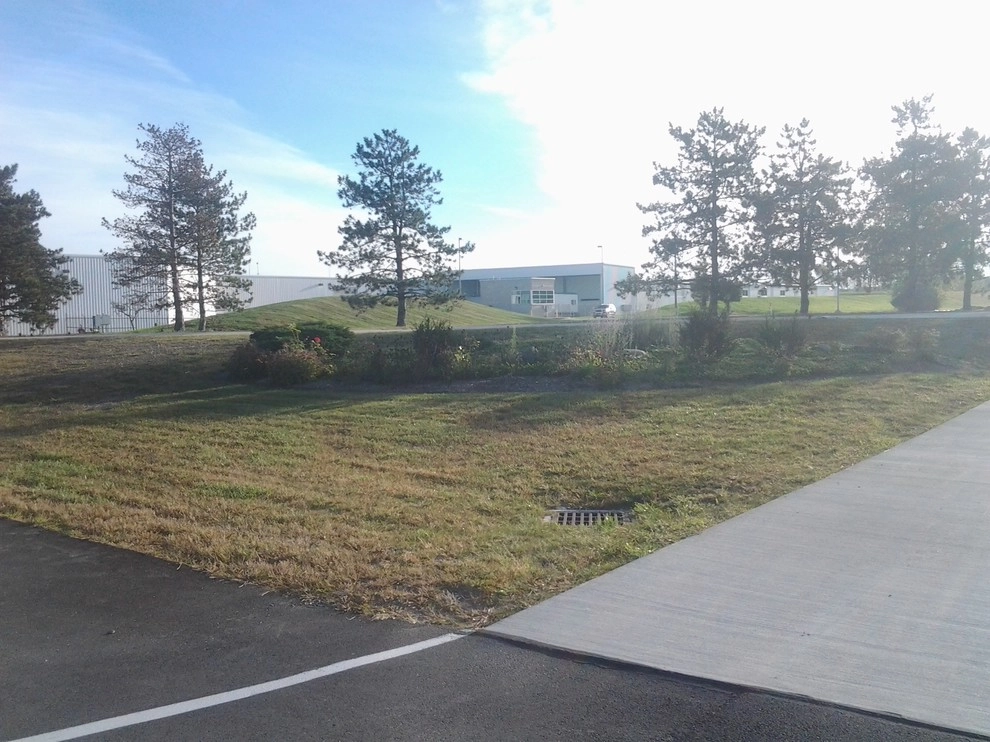 Garden Of Eden Landscaping Services - Photo 11