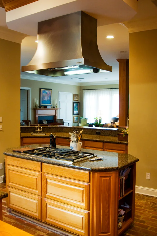 Traditional Lake Location by Steve Simon Construction, Inc - Photo 2
