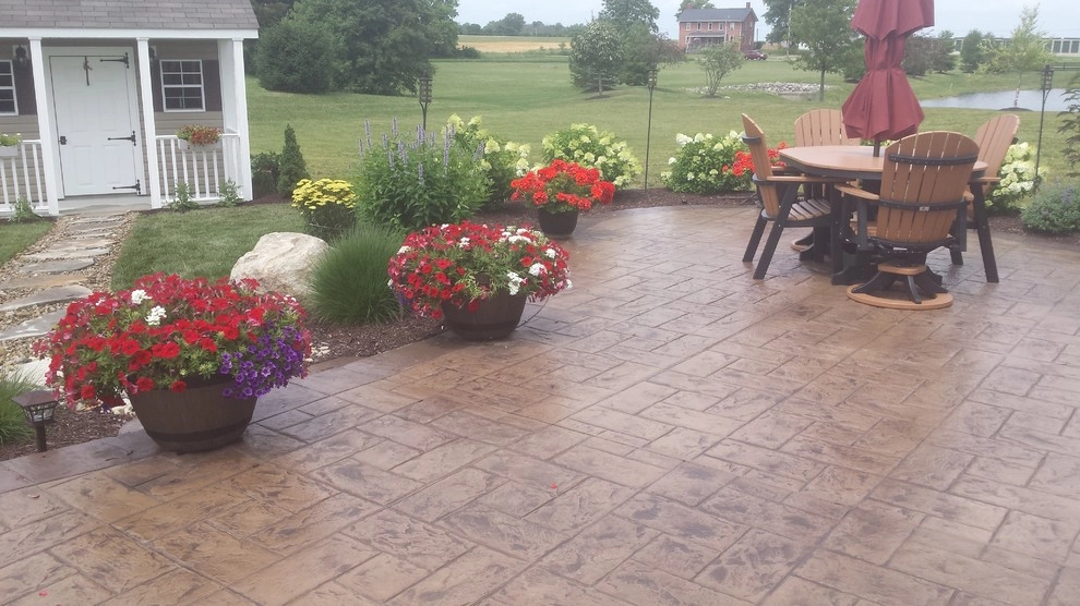 Lewis' Lush Landscape by Garden Of Eden Landscaping Services - Photo 15