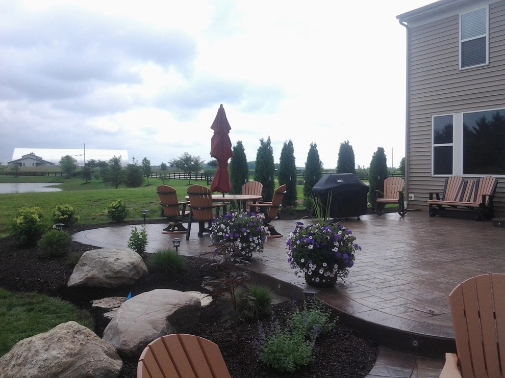 Lewis' Lush Landscape by Garden Of Eden Landscaping Services - Photo 16