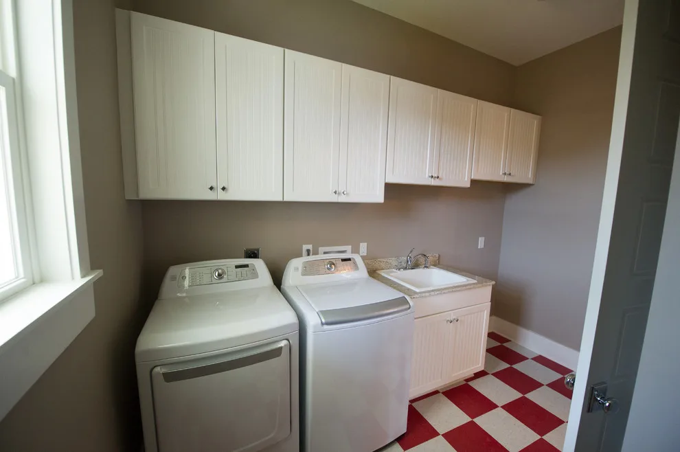 Laundry Spaces by Tyson Construction - Photo 4