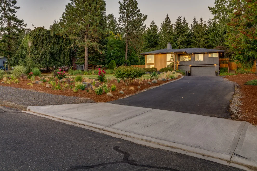 Outdoor Design Initiatives by Burris Construction Services - Photo 11