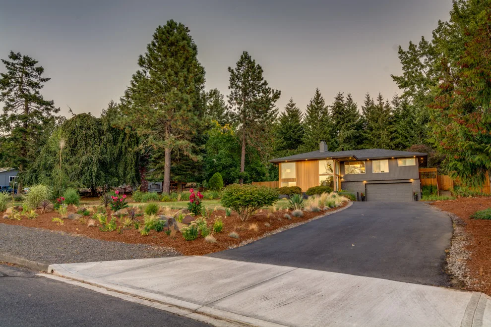 Outdoor Design Initiatives by Burris Construction Services - Photo 8