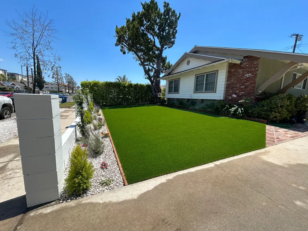 Garden Design by California Home Center - Photo 5