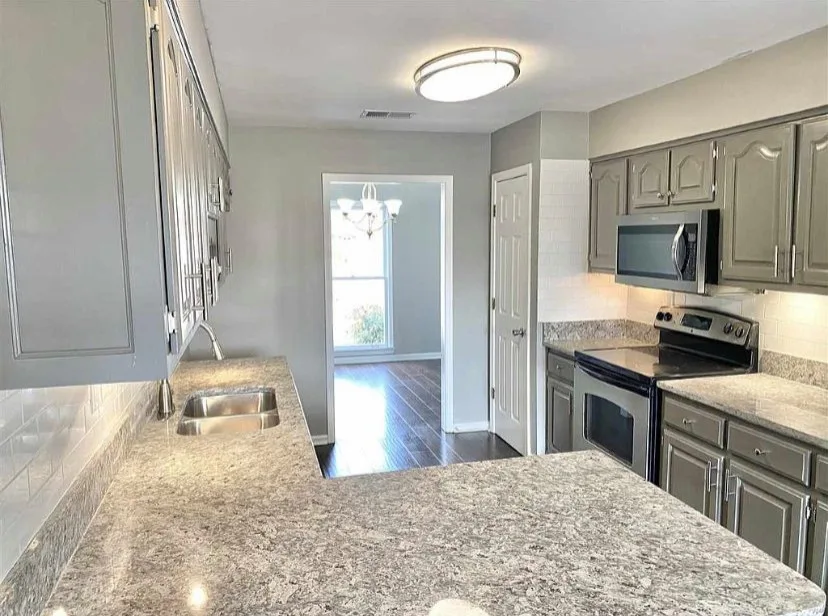 Debonnaire Construction LLC - Photo 11