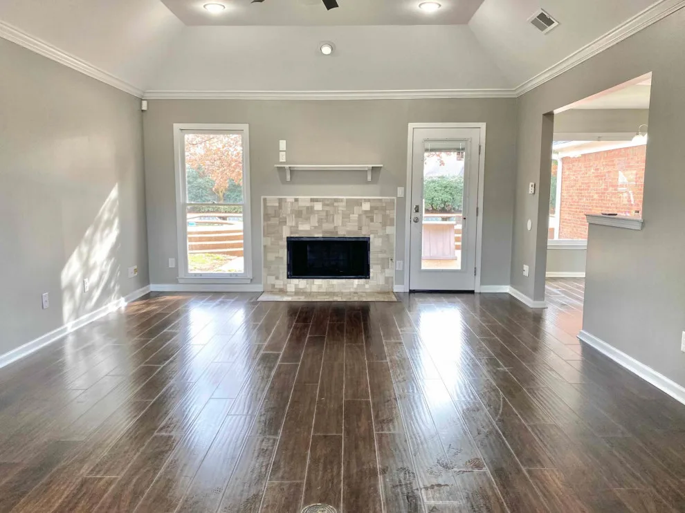 Debonnaire Construction LLC - Photo 2