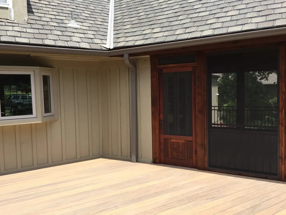 Leawood Deck and Screened Porch by CH Construction - Photo 4