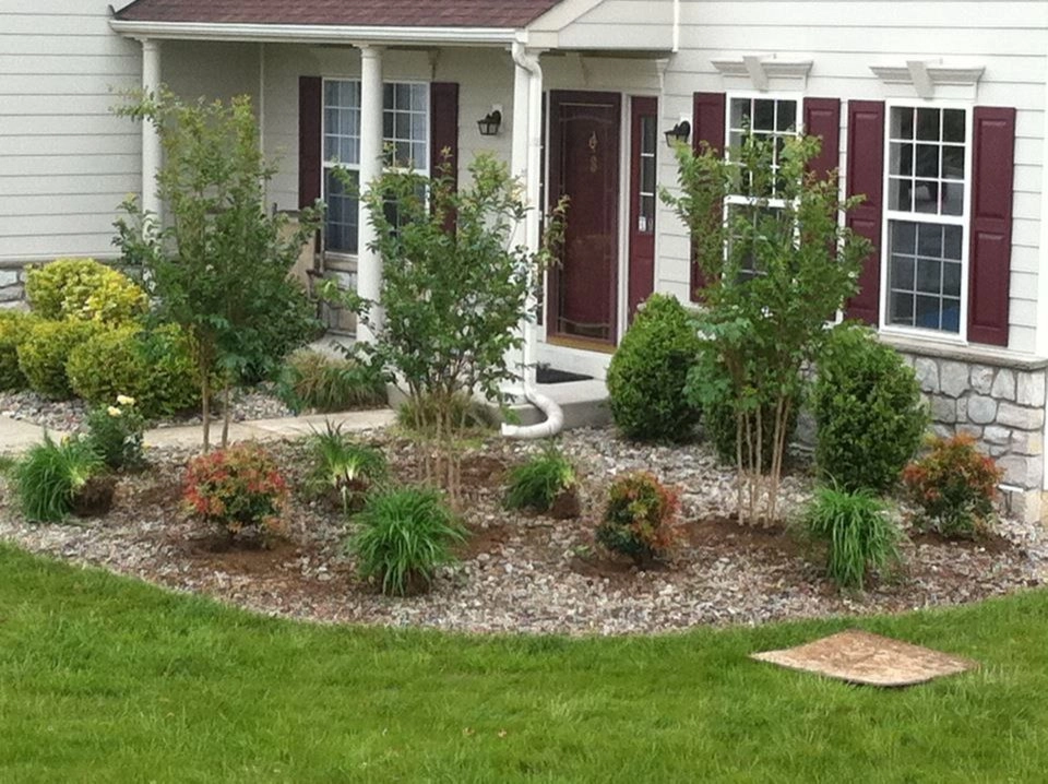 Lawn & Landscaping by Garnet Valley Farms - Photo 2