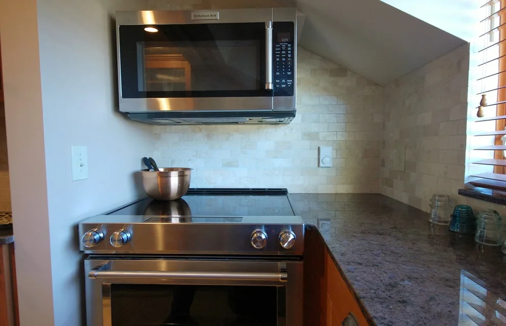 Riverside Leland Condominium by Sweetwater Contracting - Photo 3