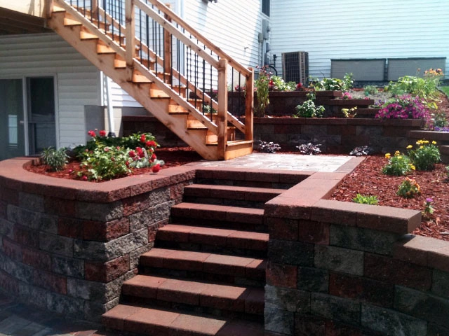 Genadek Landscaping - Photo 14