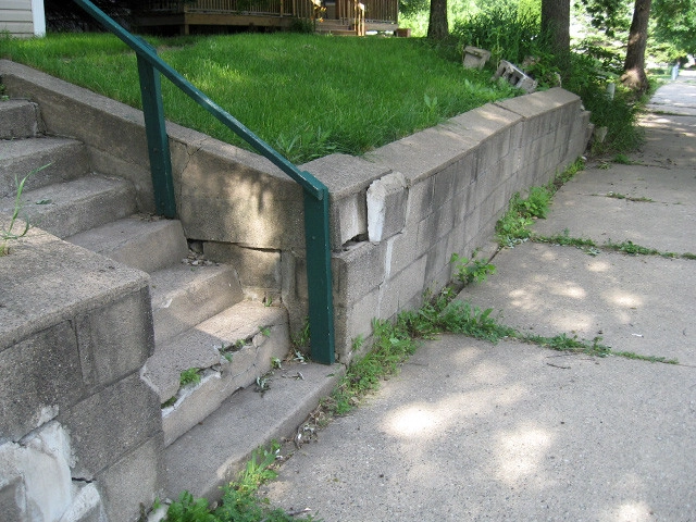 Genadek Landscaping - Photo 3