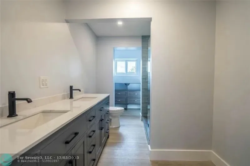 Lighthouse Point Condo Renovation by FCL Construction Group Corp - Photo 11