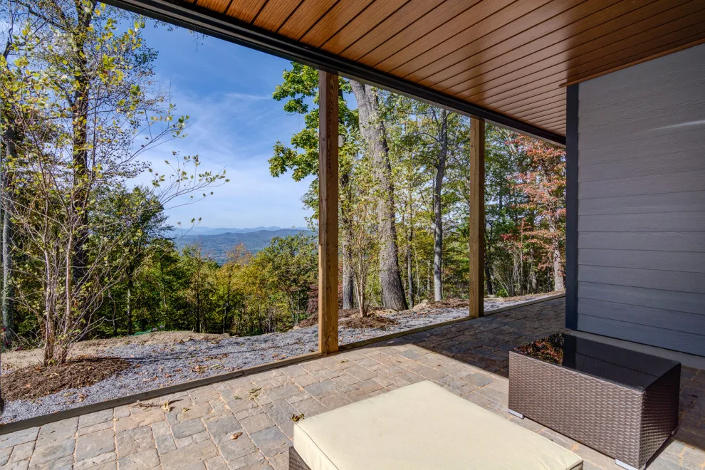 Small Sibling Retreat by Evergreen Construct Inc. - Photo 43
