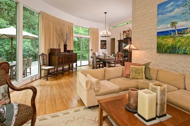 Home Gathering Spaces by Robinson Renovation & Custom Homes, Inc. - Photo 3