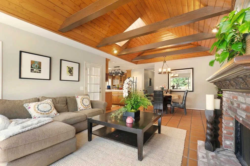 Lounge Areas by Designing Women Of Orange County - Photo 2