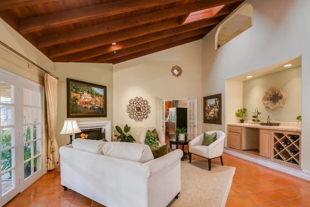 Lounge Areas by Designing Women Of Orange County - Photo 6