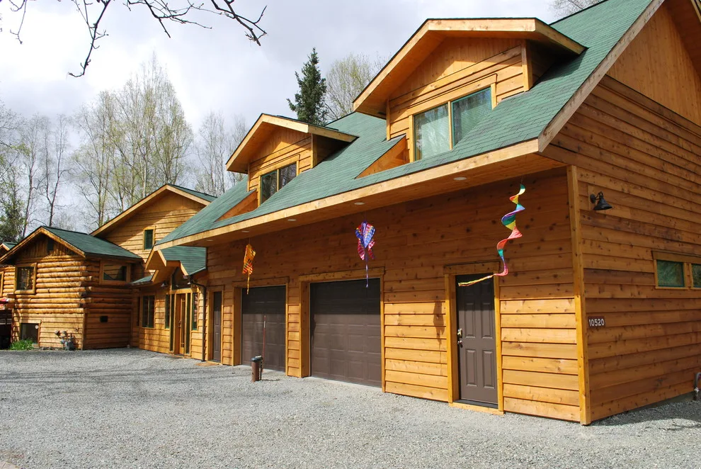 Log Cabin Extension by Homan Inc. - Photo 2