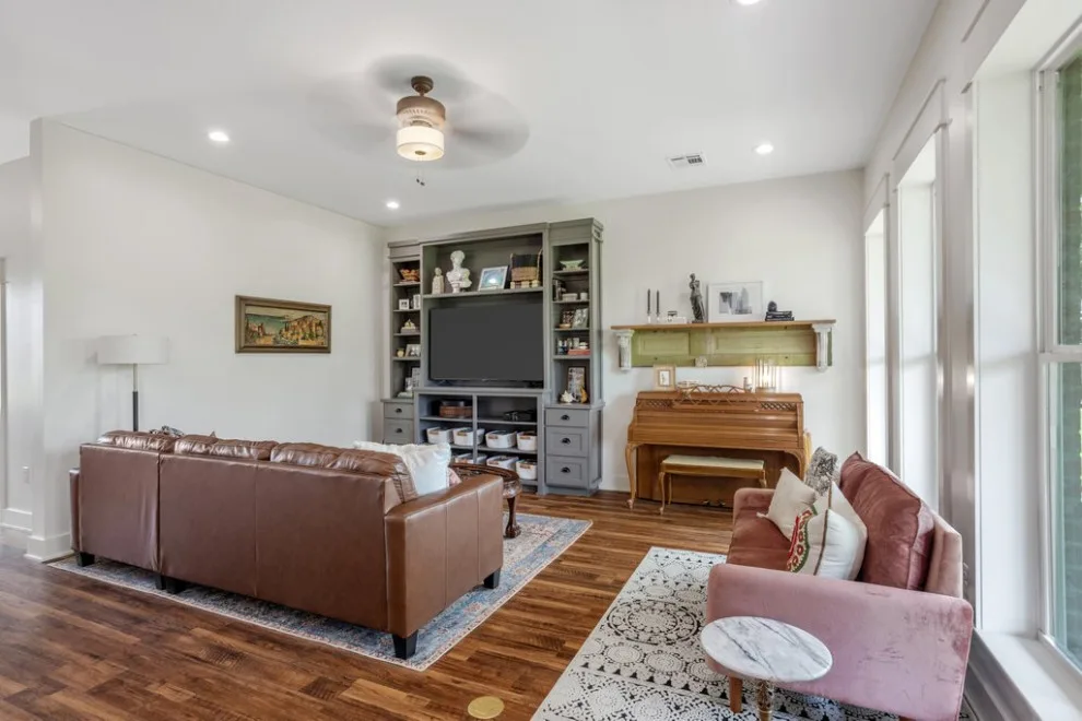 Louis Project by V T Contracting LLC - Photo 10