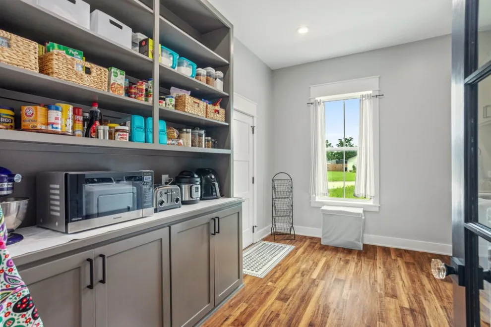 Louis Project by V T Contracting LLC - Photo 6