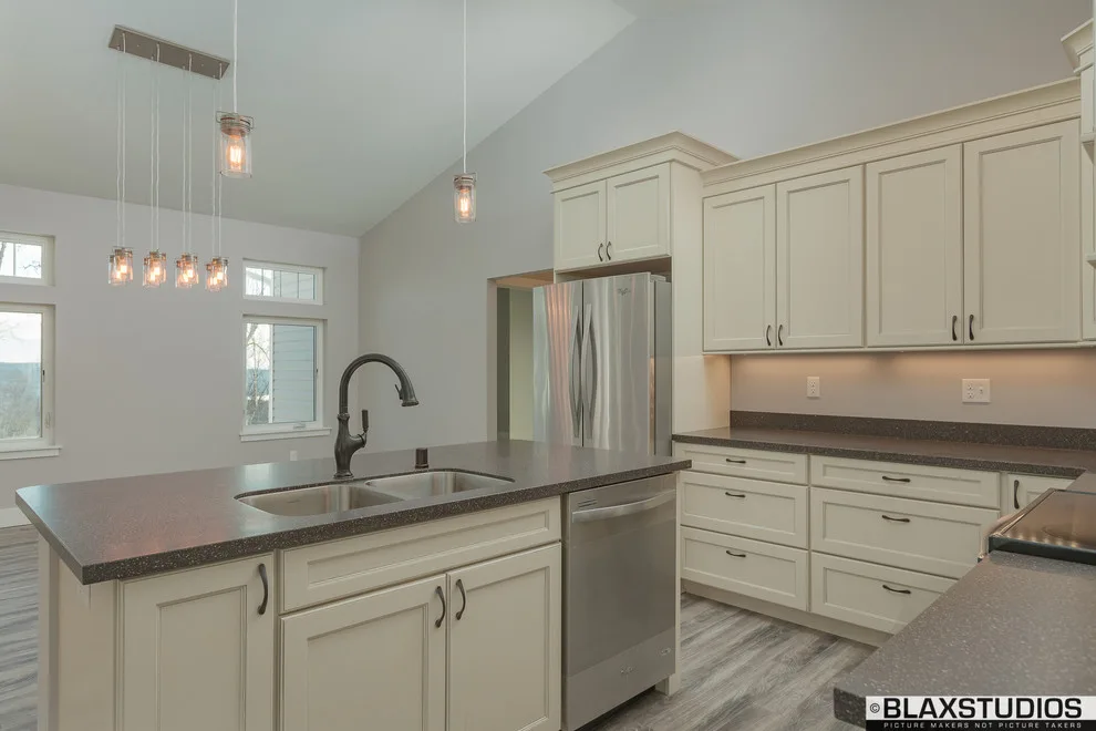 Lower Ct: Bespoke Residence Constructed by Big Street Construction by Big Street Construction, Inc. - Photo 17