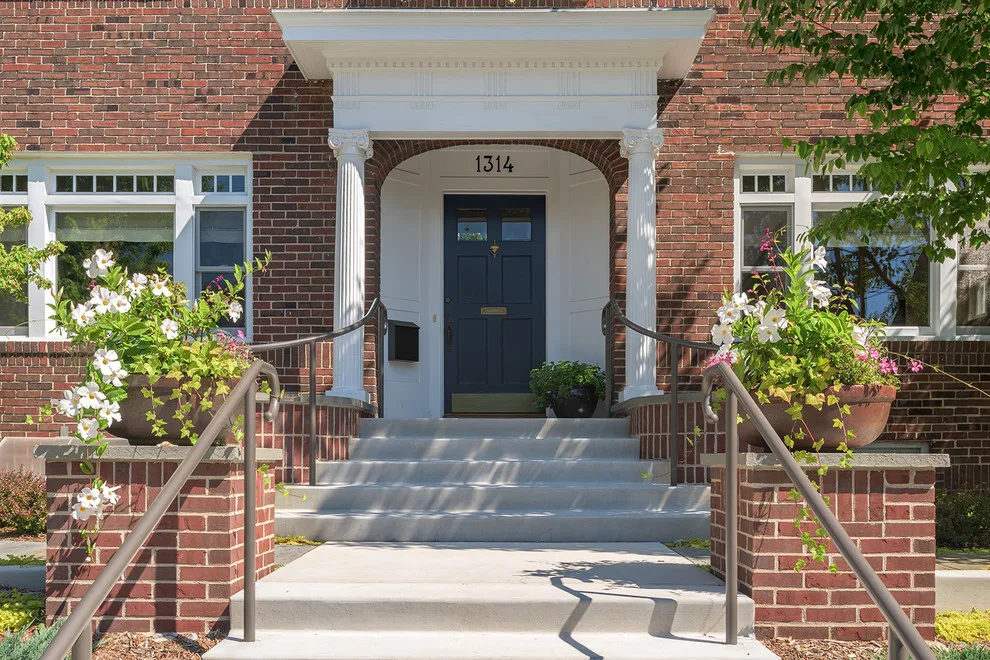 Georgian of Lowry Hill by Lind Nelson Construction Inc. - Photo 4