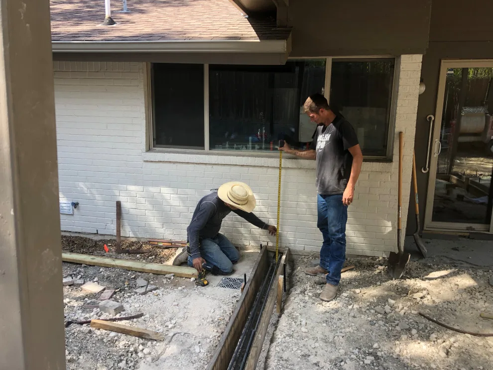 Loyola Lane Enclosed Porch by East Austin Carpenters - Photo 20