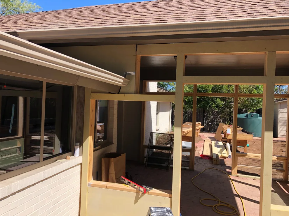 Loyola Lane Enclosed Porch by East Austin Carpenters - Photo 3