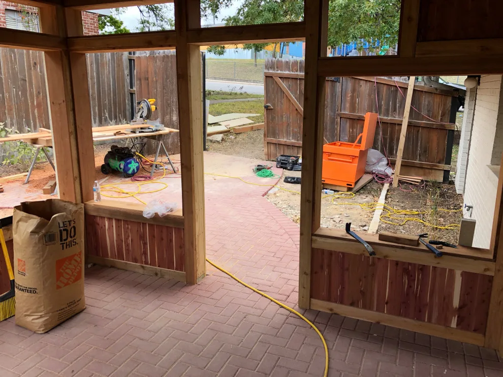 Loyola Lane Enclosed Porch by East Austin Carpenters - Photo 2