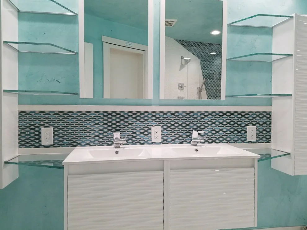 Upscale Bathroom Renovation, Modesto by V-Builders - Photo 5