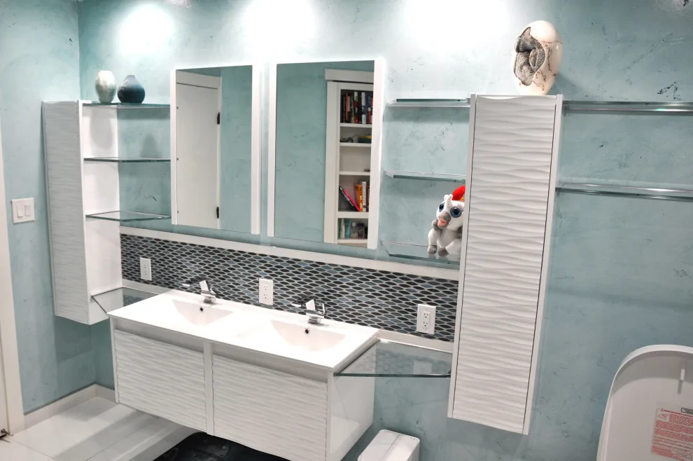 Upscale Bathroom Renovation, Modesto by V-Builders - Photo 6