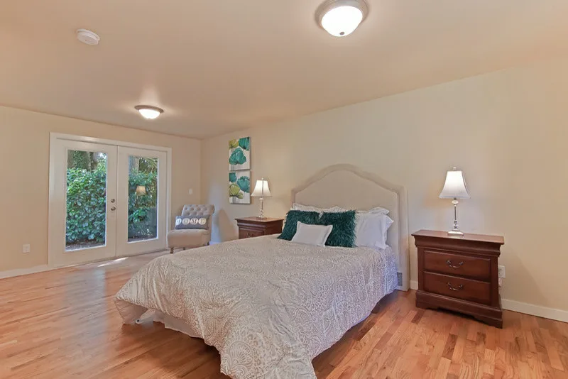 Lynnwood renovation by Blue Water Design Build - Photo 7
