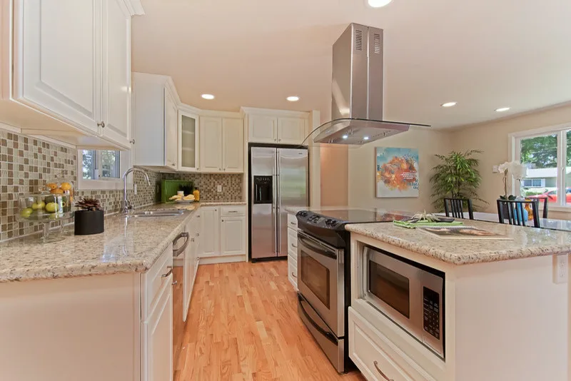 Lynnwood renovation by Blue Water Design Build - Photo 2