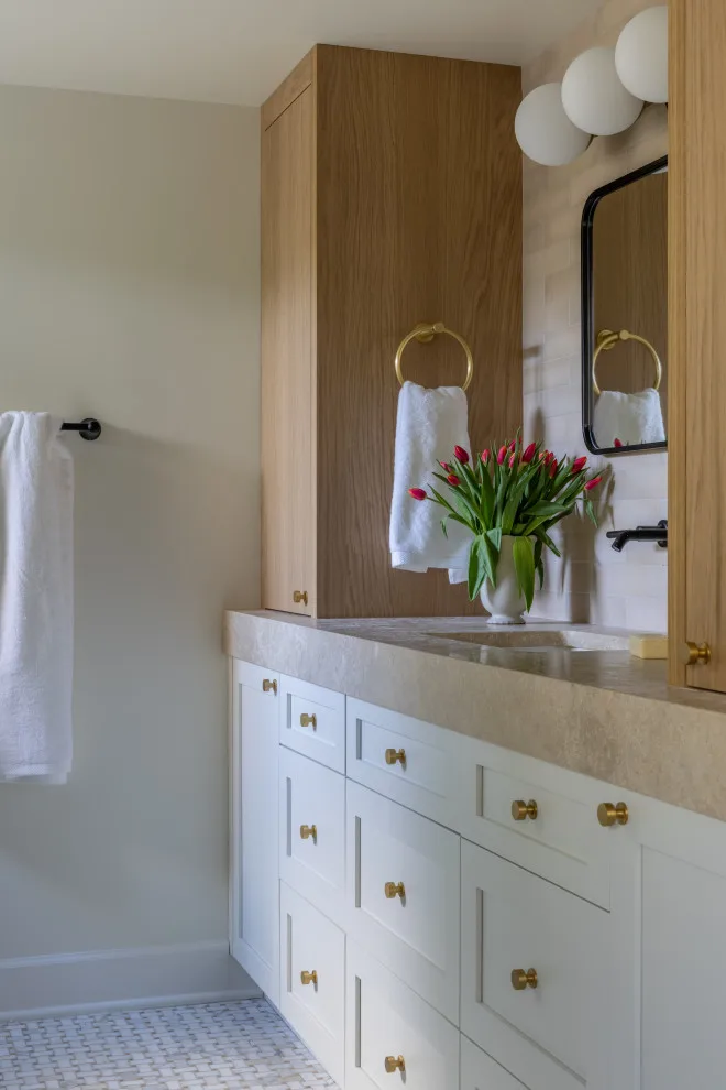 Cottage Magnolia by Emerald City Construction & Renovations - Photo 20