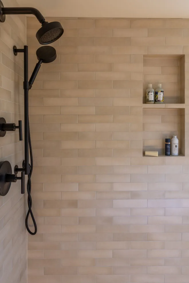 Cottage Magnolia by Emerald City Construction & Renovations - Photo 4