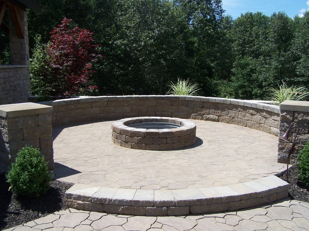 Custom Patios by Goetz Landscaping - Photo 3