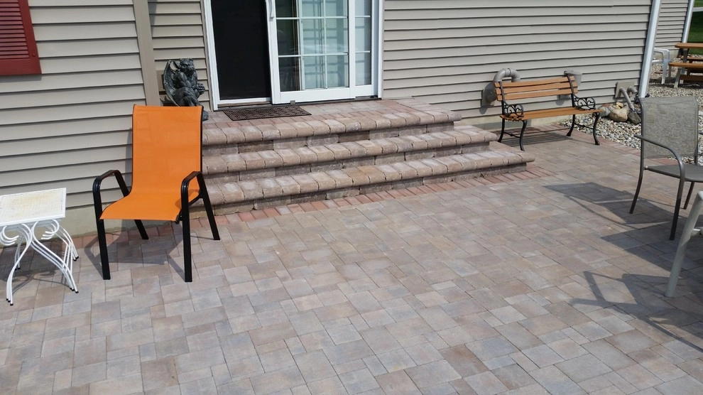 Custom Patios by Goetz Landscaping - Photo 4