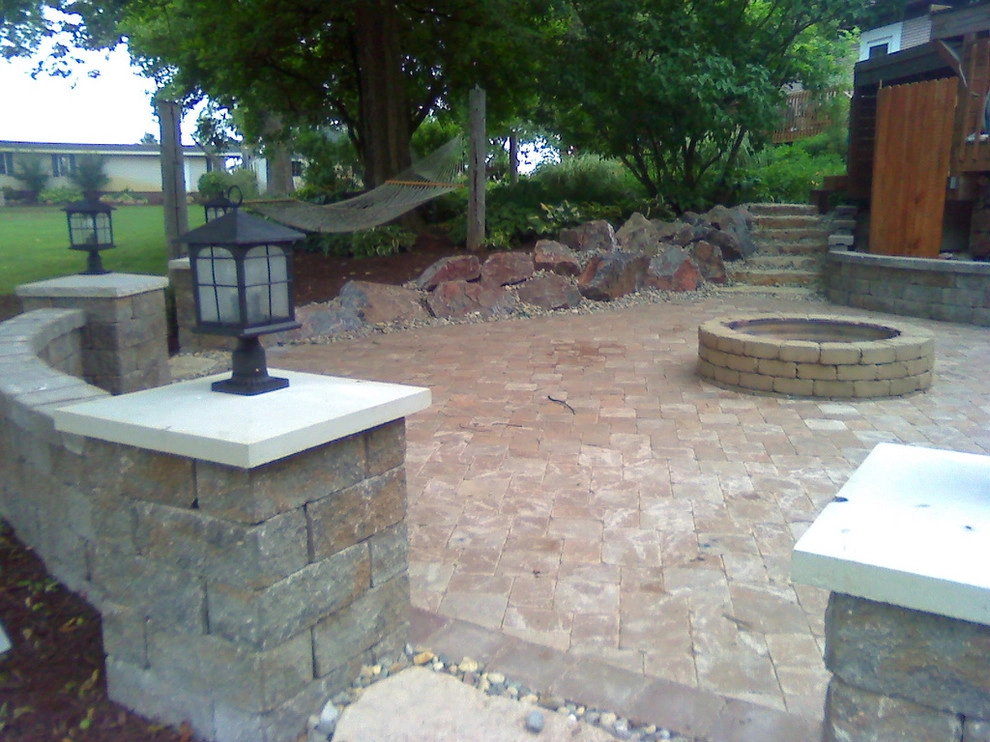 Custom Patios by Goetz Landscaping - Photo 2