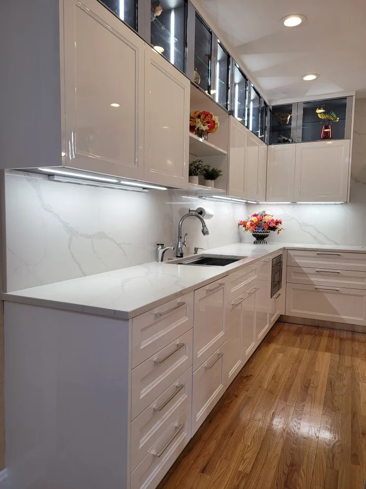 Modern Kitchen in Manhasset by Galante Building & Renovations, Inc. - Photo 4