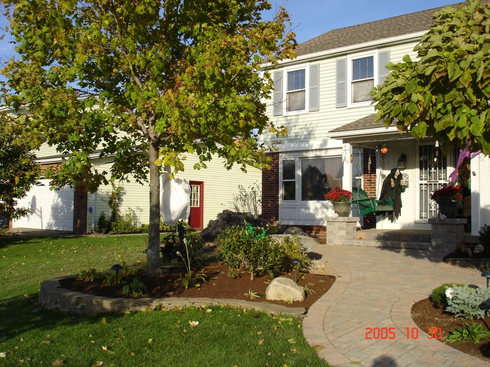 Hill Residence by Gossel Lawn And Landscape - Photo 7