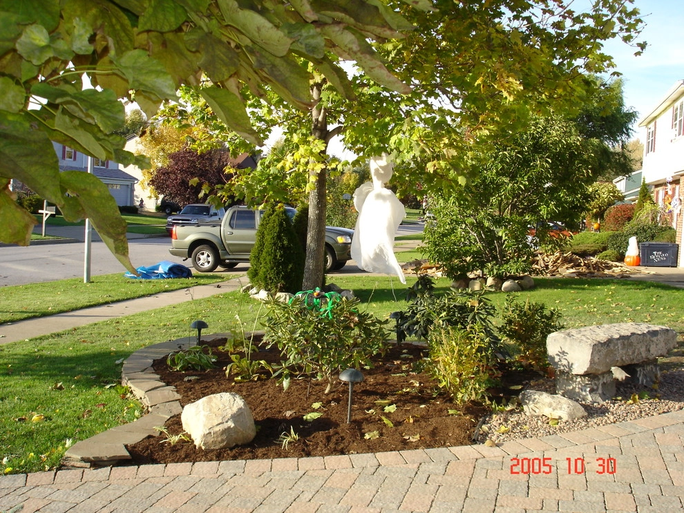 Hill Residence by Gossel Lawn And Landscape - Photo 2